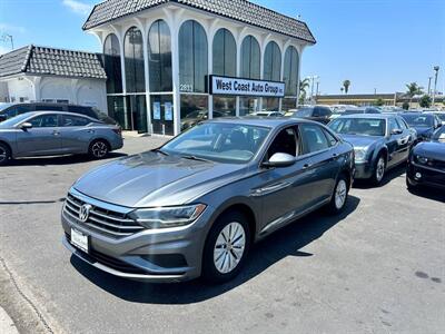 2019 Volkswagen Jetta SE   - Photo 1 - Costa Mesa, CA 92626