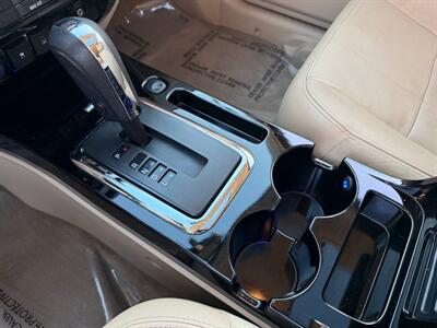 2010 Ford Escape Limited   - Photo 16 - Costa Mesa, CA 92626