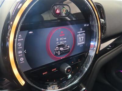 2022 MINI Countryman Cooper   - Photo 13 - Costa Mesa, CA 92626