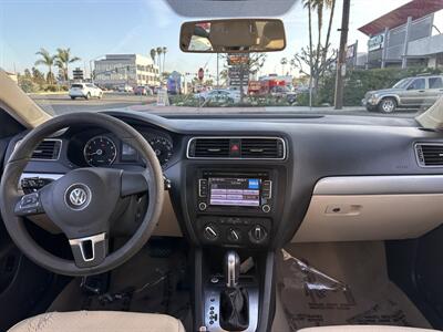 2014 Volkswagen Jetta SE PZEV   - Photo 5 - Costa Mesa, CA 92626