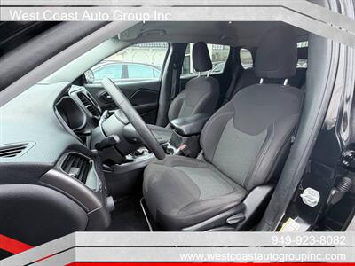 2019 Jeep Cherokee Latitude   - Photo 6 - Costa Mesa, CA 92626