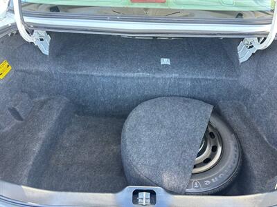 2005 Mercury Grand Marquis GS   - Photo 14 - Costa Mesa, CA 92626