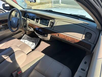 2005 Mercury Grand Marquis GS   - Photo 9 - Costa Mesa, CA 92626