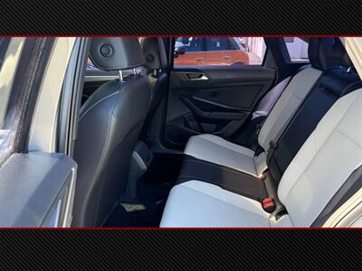 2021 Volkswagen Jetta R-Line   - Photo 13 - Costa Mesa, CA 92626