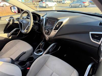2014 Hyundai VELOSTER   - Photo 6 - Costa Mesa, CA 92626