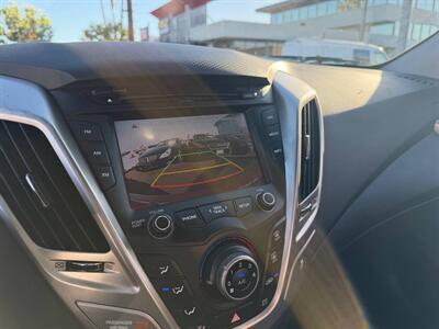 2014 Hyundai VELOSTER   - Photo 10 - Costa Mesa, CA 92626