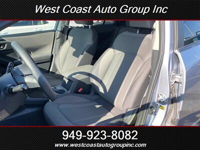 2025 Subaru Crosstrek - Photo 8 - Costa Mesa, CA 92626