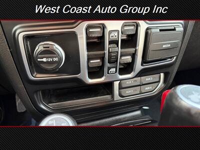 2023 Jeep Wrangler Sahara 4xe   - Photo 24 - Costa Mesa, CA 92626