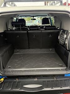 2007 Toyota FJ Cruiser   - Photo 11 - Costa Mesa, CA 92626
