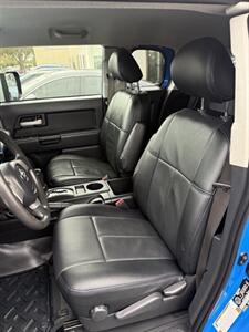 2007 Toyota FJ Cruiser   - Photo 5 - Costa Mesa, CA 92626