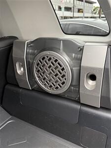 2007 Toyota FJ Cruiser   - Photo 10 - Costa Mesa, CA 92626