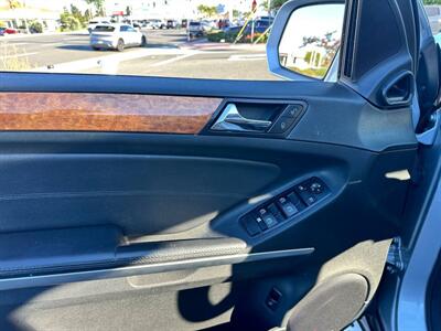 2009 Mercedes-Benz ML 350 4MATIC   - Photo 15 - Costa Mesa, CA 92626