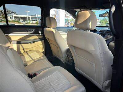 2017 Ford Explorer   - Photo 17 - Costa Mesa, CA 92626