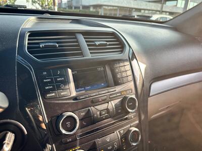 2017 Ford Explorer   - Photo 12 - Costa Mesa, CA 92626
