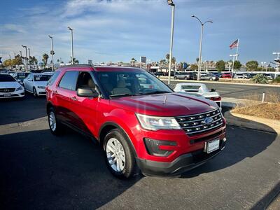 2017 Ford Explorer   - Photo 2 - Costa Mesa, CA 92626