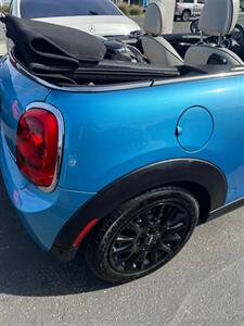 2019 MINI Convertible Cooper   - Photo 18 - Costa Mesa, CA 92626