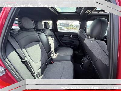 2016 MINI Clubman Cooper S   - Photo 10 - Costa Mesa, CA 92626