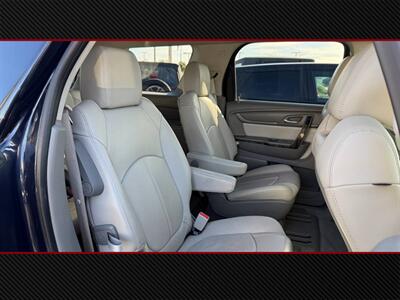 2015 GMC Acadia SLT-1   - Photo 11 - Costa Mesa, CA 92626