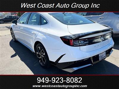 2025 Hyundai SONATA SEL   - Photo 5 - Costa Mesa, CA 92626