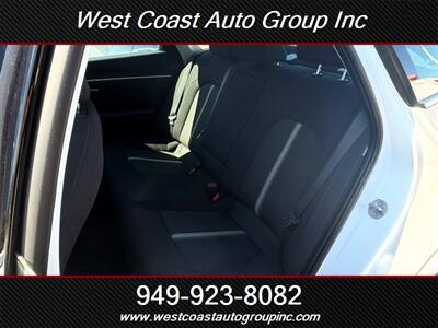 2025 Hyundai SONATA SEL   - Photo 10 - Costa Mesa, CA 92626