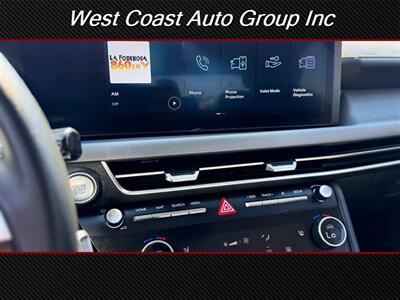 2025 Hyundai SONATA SEL   - Photo 19 - Costa Mesa, CA 92626