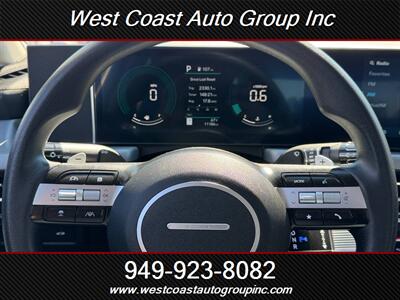 2025 Hyundai SONATA SEL   - Photo 12 - Costa Mesa, CA 92626