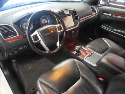 2013 Chrysler 300 Series   - Photo 5 - Costa Mesa, CA 92626