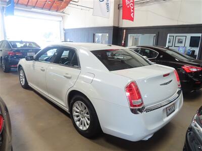 2013 Chrysler 300 Series   - Photo 3 - Costa Mesa, CA 92626