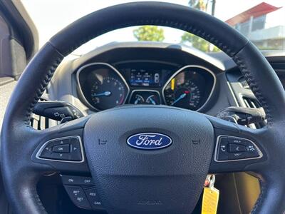 2016 Ford Focus SE   - Photo 19 - Costa Mesa, CA 92626