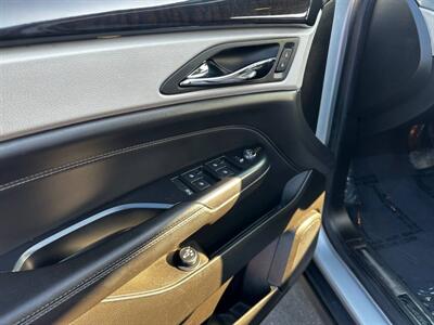 2013 Cadillac SRX Performance Collecti   - Photo 12 - Costa Mesa, CA 92626