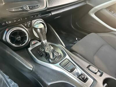 2018 Chevrolet Camaro LT   - Photo 8 - Costa Mesa, CA 92626