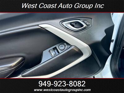 2018 Chevrolet Camaro LT   - Photo 14 - Costa Mesa, CA 92626
