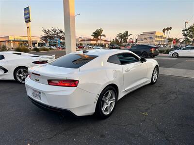 2018 Chevrolet Camaro LT   - Photo 3 - Costa Mesa, CA 92626