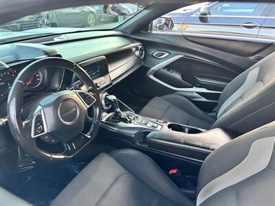 2018 Chevrolet Camaro LT   - Photo 5 - Costa Mesa, CA 92626