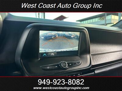 2018 Chevrolet Camaro LT   - Photo 10 - Costa Mesa, CA 92626