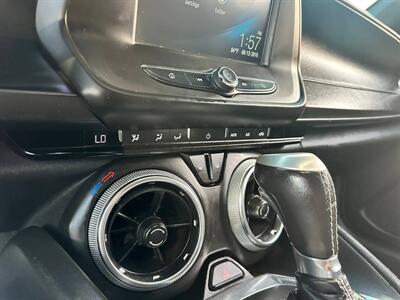 2018 Chevrolet Camaro LT   - Photo 11 - Costa Mesa, CA 92626