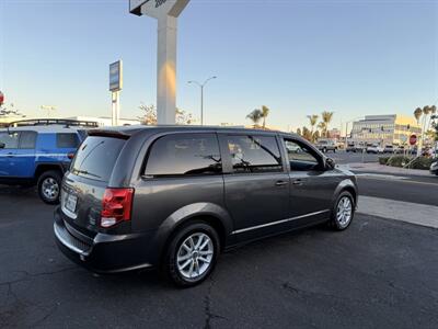 2018 Dodge Grand Caravan GT   - Photo 4 - Costa Mesa, CA 92626