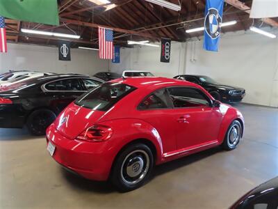 2012 Volkswagen Beetle-Classic Comfortline   - Photo 3 - Costa Mesa, CA 92626