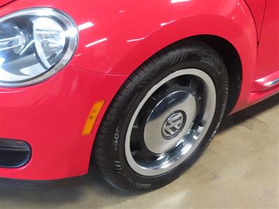 2012 Volkswagen Beetle-Classic Comfortline   - Photo 16 - Costa Mesa, CA 92626