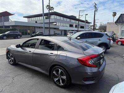 2018 Honda Civic Touring   - Photo 4 - Costa Mesa, CA 92626