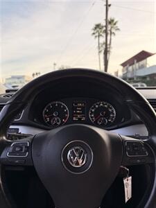 2012 Volkswagen Passat SE PZEV   - Photo 18 - Costa Mesa, CA 92626
