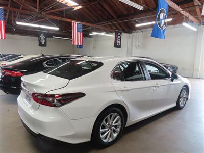 2022 Toyota Camry LE   - Photo 4 - Costa Mesa, CA 92626