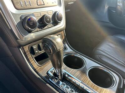 2015 GMC Acadia SLT-1   - Photo 16 - Costa Mesa, CA 92626