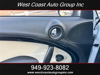 2012 MINI Cooper Countryman   - Photo 20 - Costa Mesa, CA 92626