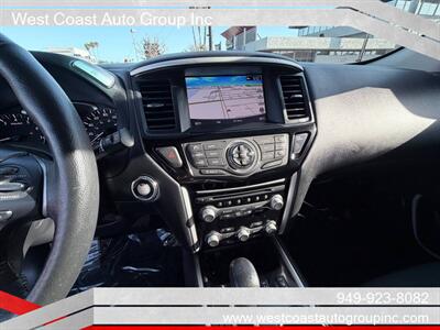 2018 Nissan Pathfinder SV   - Photo 17 - Costa Mesa, CA 92626