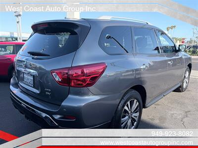 2018 Nissan Pathfinder SV   - Photo 5 - Costa Mesa, CA 92626