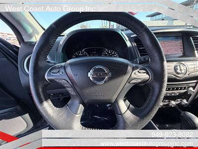 2018 Nissan Pathfinder SV   - Photo 19 - Costa Mesa, CA 92626