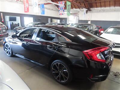 2021 Honda Civic Sport   - Photo 4 - Costa Mesa, CA 92626