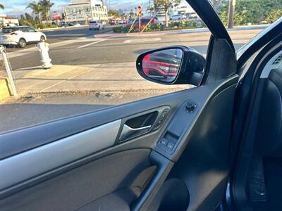 2011 Volkswagen Golf 2.5L PZEV   - Photo 11 - Costa Mesa, CA 92626