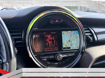 2017 MINI Hardtop 4 Door Cooper S   - Photo 14 - Costa Mesa, CA 92626